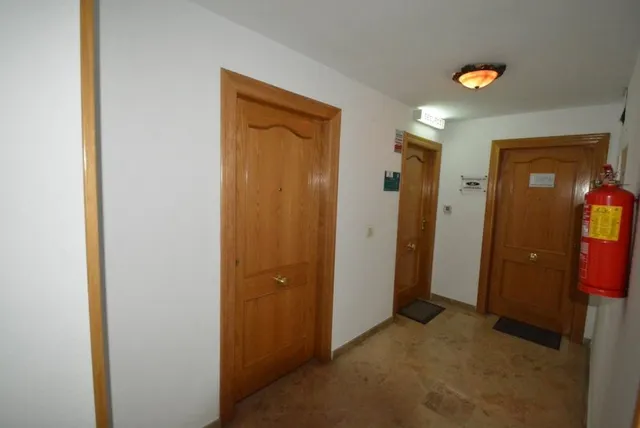 Local Comercial. Entresuelo en Orihuela zona Duque de Tamames, 60 m2. de superficie. — 7