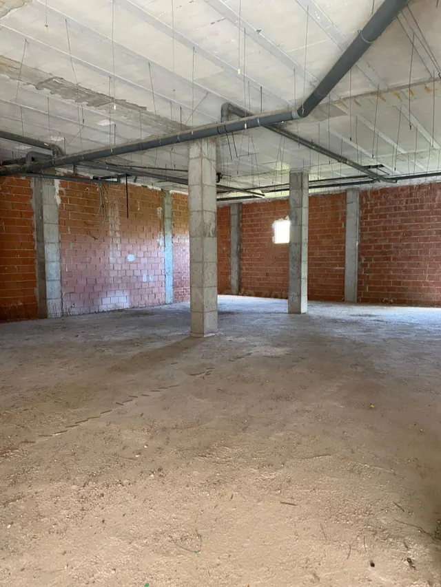Local comercial en Beniajan - foto 3