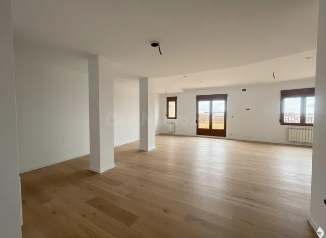 Exclusivo Ático Dúplex en la Plaza Mayor de La Roda - foto 4