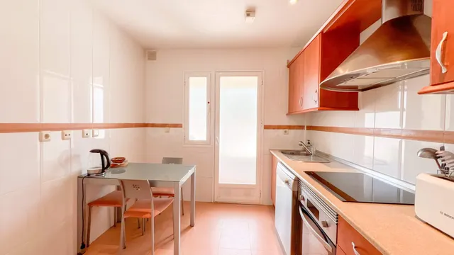 Casa adosada de 4 dormitorios en El Rosario, Marbella — 12
