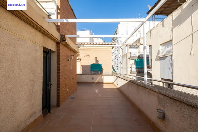 Casa exclusiva junto a Acera del Darro. Pleno centro de Granada. Seminueva y con ascensor propio — 32