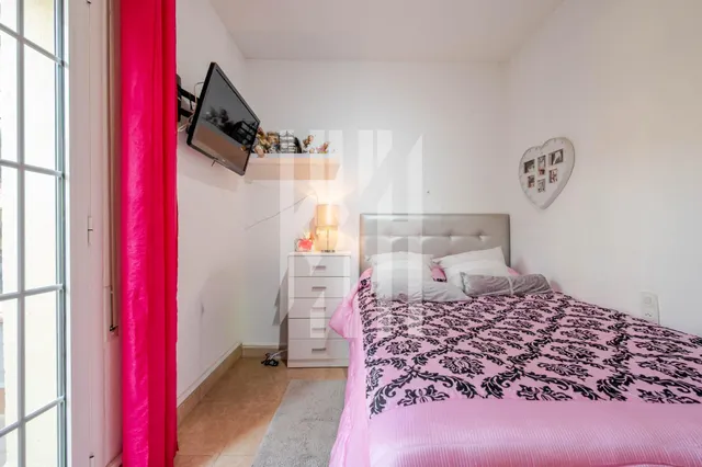 Piso con terraza privada y garaje en taialà — 27