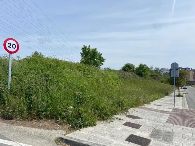 Terreno urbano en venta - Avenida de la Coruña - foto 2