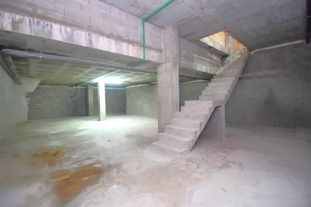 Local comercial  con posibilidad de vivienda  en  Muro — 10