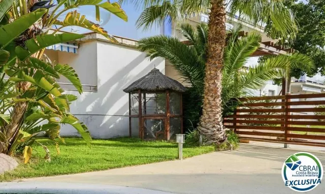 Ático de 61 m2, con 60 m2 de terraza-solarium, LICENCIA TURISTI. — 43