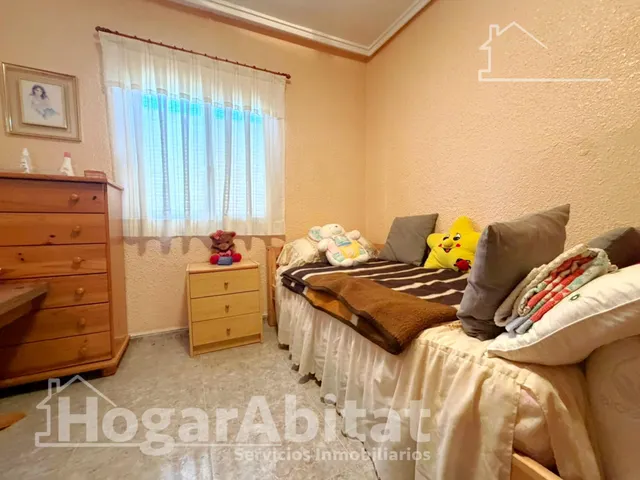 CHALET CON PISCINA, GARAJE Y TERRAZA — 24