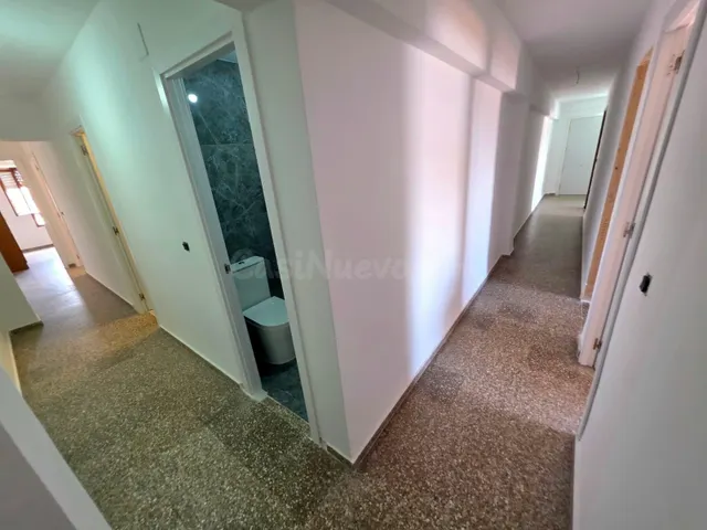Amplia Vivienda con Vistas Espectaculares en la Octava Plant - foto 2