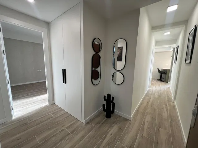 Piso totalmente reformado en el centro de almeria — 9