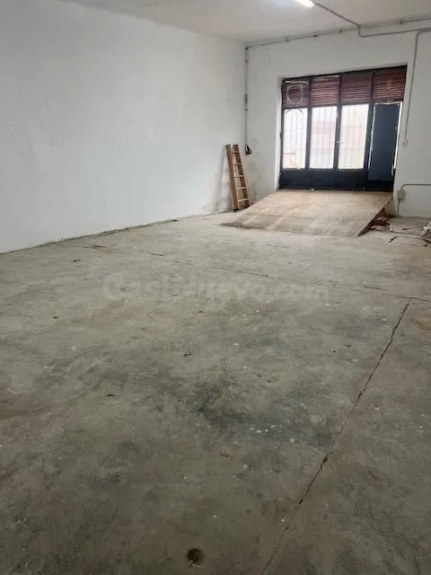 NAVE O LOCAL DE ALQUILER EN POLIGONO LA BOBILA - foto 5