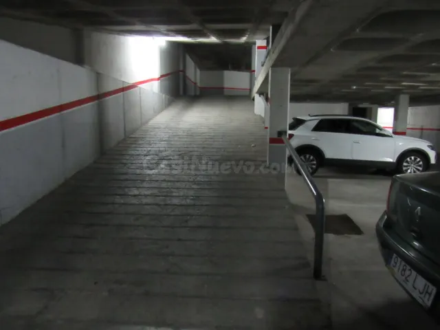SE VENDEN PLAZAS DE APARCAMIENTO EN TERRASSA, ZONA TORRENT D - foto 5