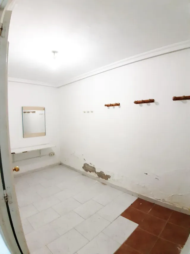 Amplio Local Comercial de 600 m2 en Ubicación Estratégica de Calahonda Baja — 26