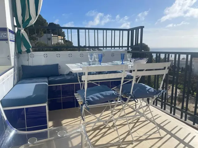 APARTAMENTO EN CANYELLES CON ESPECTACULARES VISTAS AL MAR - foto 2