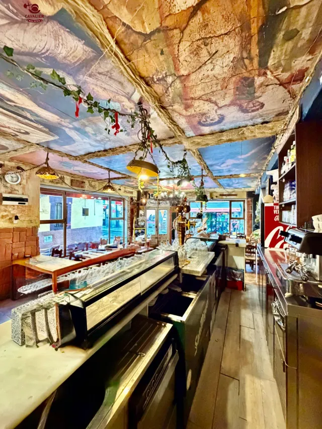 Espectacular Bar Restaurante en el centro urbano con una superficie de 200m2 distribuidos en una planta comercial de 110m2 más almacén de 90m22 — 17