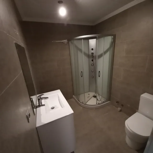 Gran casa con local de 160m2 en Reus — 14