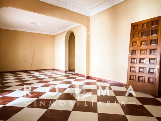 GRAN OPORTUNIDAD AMPLIO PISO CENTRO DE AZNALCÁZAR (SEVILLA) - foto 5