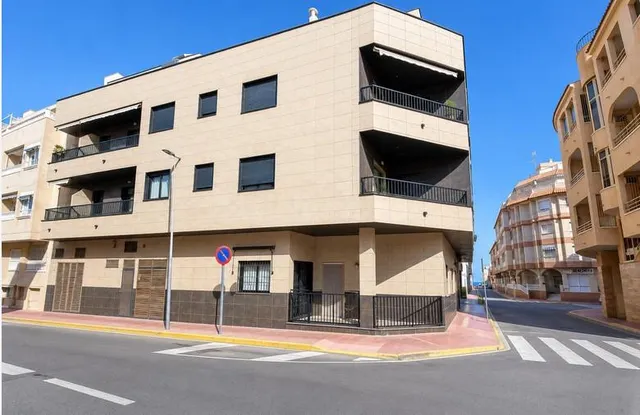 INMOBILIARIA SOL 8 VIDAL. PISO NUEVO A ESTRENAR EN LA MATA.  - foto 3