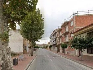¡Rebajado! VIVIENDA UNIFAMILIAR ADOSADA OCUPADA POR PERSONA  - foto 2