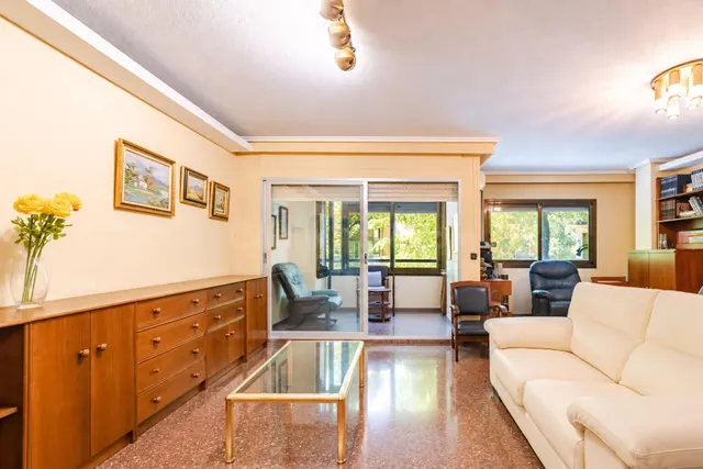 Una vivienda diferente para un comprador que busca algo dife - foto 2