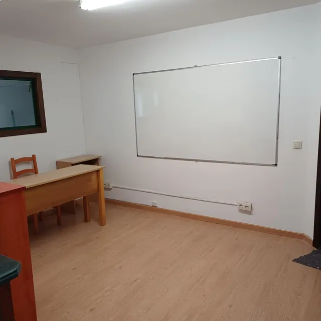 LOCAL ACONDICIONADO EN ALQUILER PARA ACADEMIA — 11