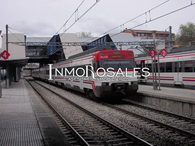 PISO EN VENTA EN AVENIDA DE ROSALES — 47