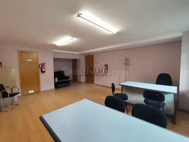 Oficina o espacio profiesional — 2