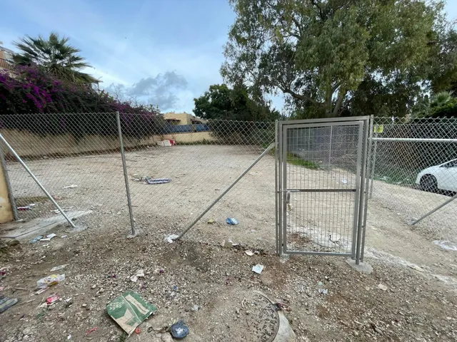 ¡Oportunidad Inversores! Terreno Urbano Residencial de 394 m2 en Carlos Haya, Málaga — 6