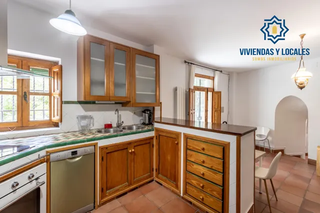 Casa reformada en el Camino del Sacromonte — 27