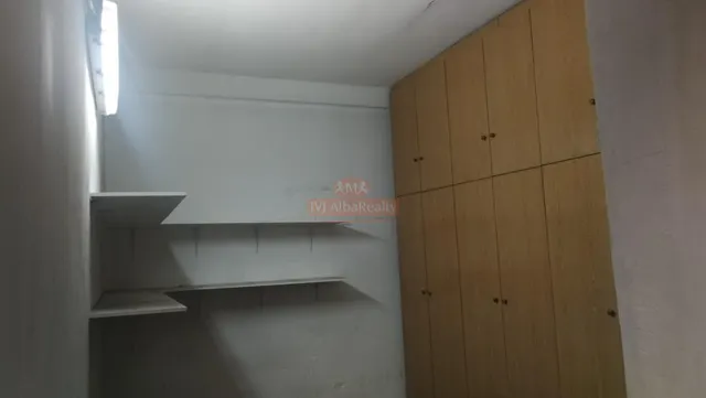 OPORTUNIDAD! SE VENDE LOCAL-GARAJE CON VADO EN LA CALLE OCTAVIO CUARTERO — 11