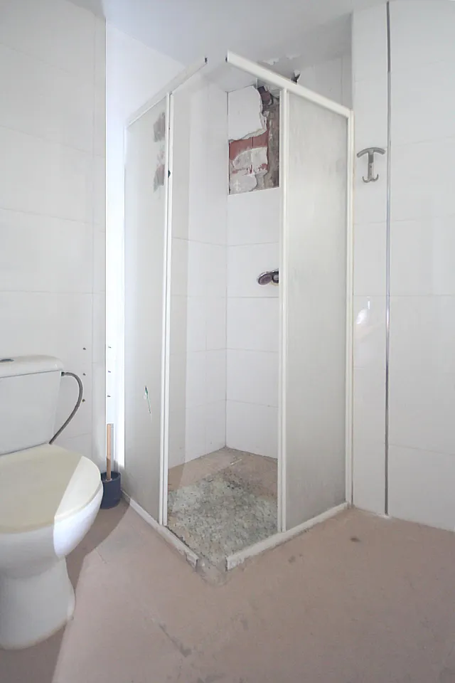 Bajo en esquina para convertir en vivienda o negocio en Alaquàs. con informe de arquitecto — 29