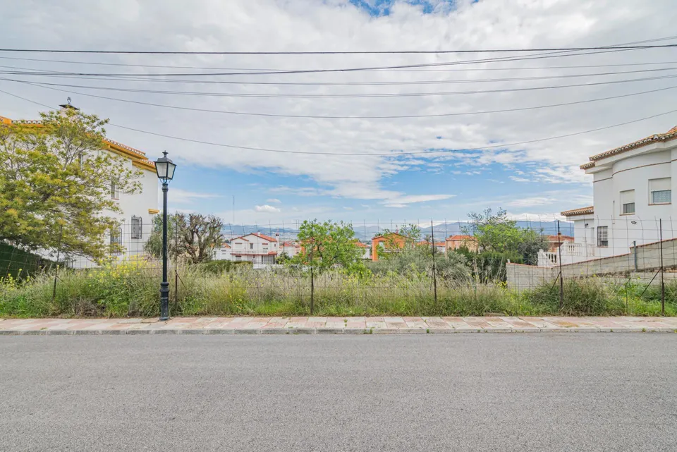 SOLAR EN CULLAR VEGA