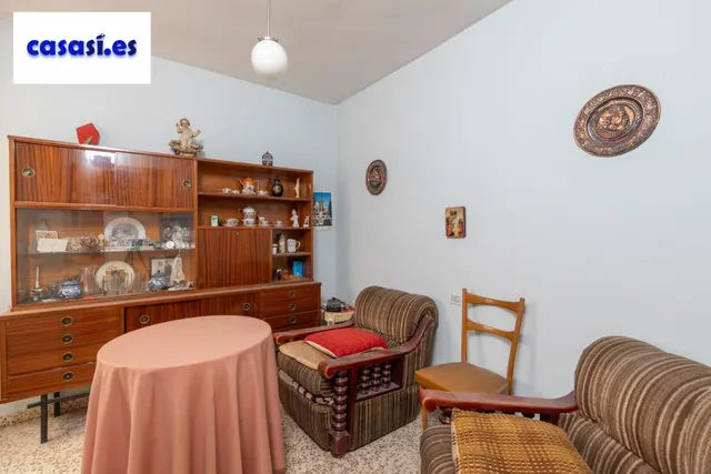 Piso con terraza y gran potencial junto a Camino de Ronda — 23