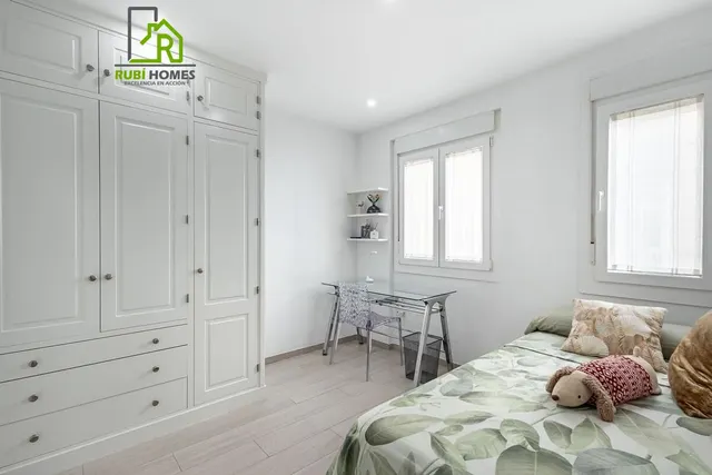 PISO EN VENTA - GRANADA (C/Recogidas) — 24
