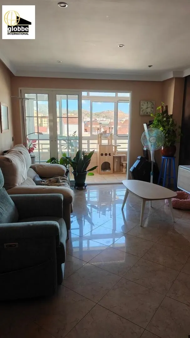 Amplio Piso en el Corazón de Málaga - Oportunidad Única ️ — 13