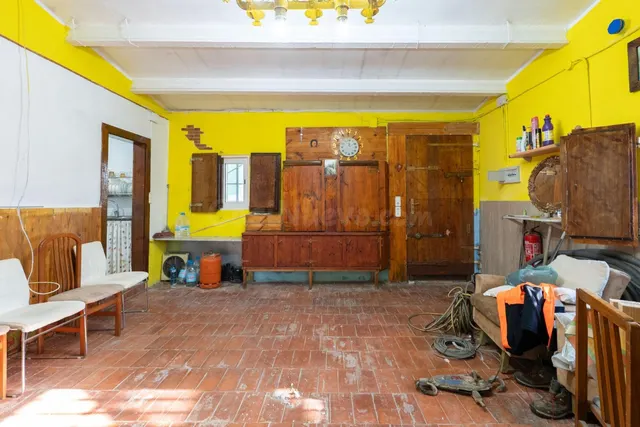 Casa con 5.010m2 de terreno en Deltebre - foto 4