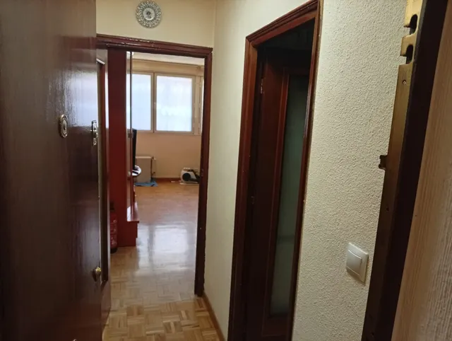 Acogedor piso en venta en Vinateros, Madrid — 13