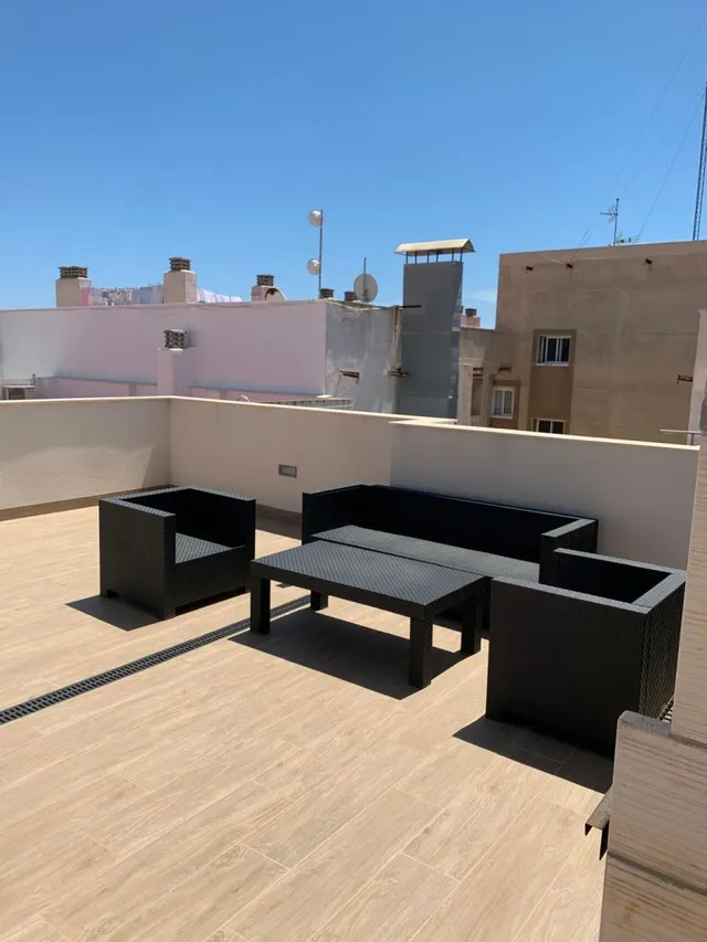Apartamento 1 habitación 54m² en venta - Estacion de autobuses — 17