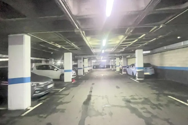 Se vende plaza de garaje en la zona centro de Móstoles. — 16