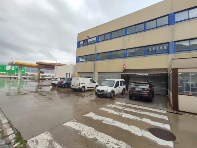 Oficina de alquiler en Edificio Gyesa Isla I — 7
