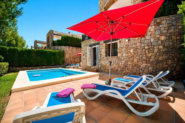Magnífica villa en entorno privilegiado con excelentes vista - foto 2
