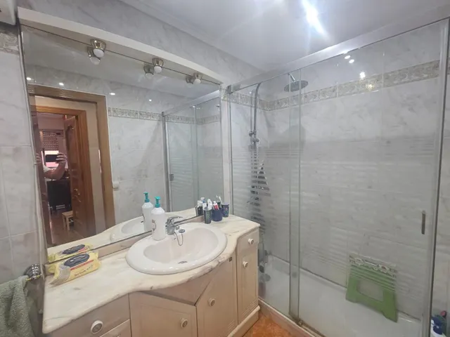 Piso 3 habitaciones, baño y aseo en Valencia — 7
