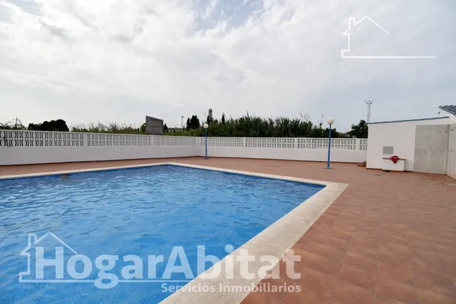 ESTUPENDO ADOSADO SEMINUEVO CERCA DE LA PLAYA CON DOBLE TERRAZA, GARAJE Y TRASTERO — 20