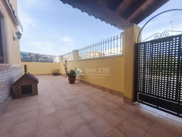 SE ALQUILA BUNGALOW AMUEBLADO EN BUEN ESTADO EN ASPE — 8