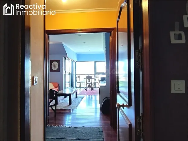 Piso de 2 habitaciones con terraza, garaje y trastero en Pon - foto 4