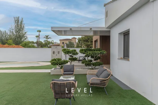 Chalet 3 habitaciones 276m² en venta - Torre en Conill-Cumbr - foto 2