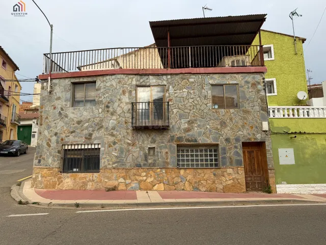 CASA EN AGUARÓN
