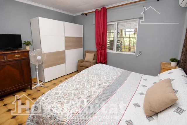 ¡chalet con piscina, zona de aparcamiento, placas solares y gran parcela! — 25