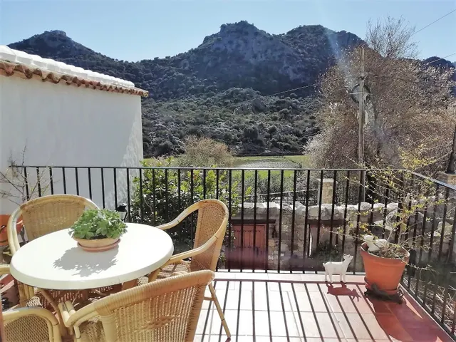 VENTA CASA CON PATIO EN VILLALUENGA DEL ROSARIO — 14