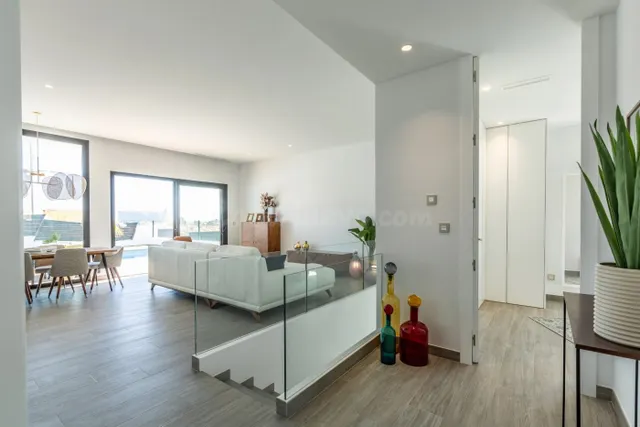 Villas con piscina y sótano en Finestrat - foto 5
