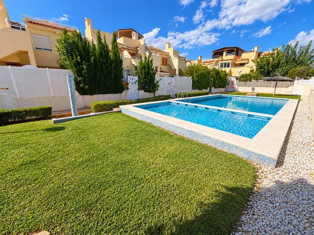 Atico con Solarium en Nou Nazareth - Capiscol — 28