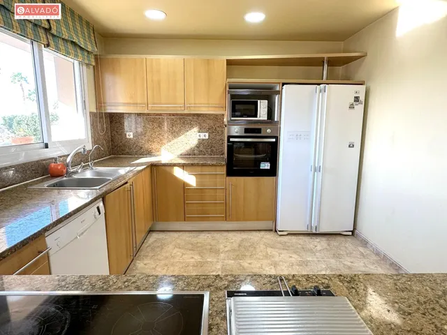 ¡CHALET ESQUINERO CON PISCINA PRIVADA Y VISTAS AL MAR EN EL MAS MEL! — 12